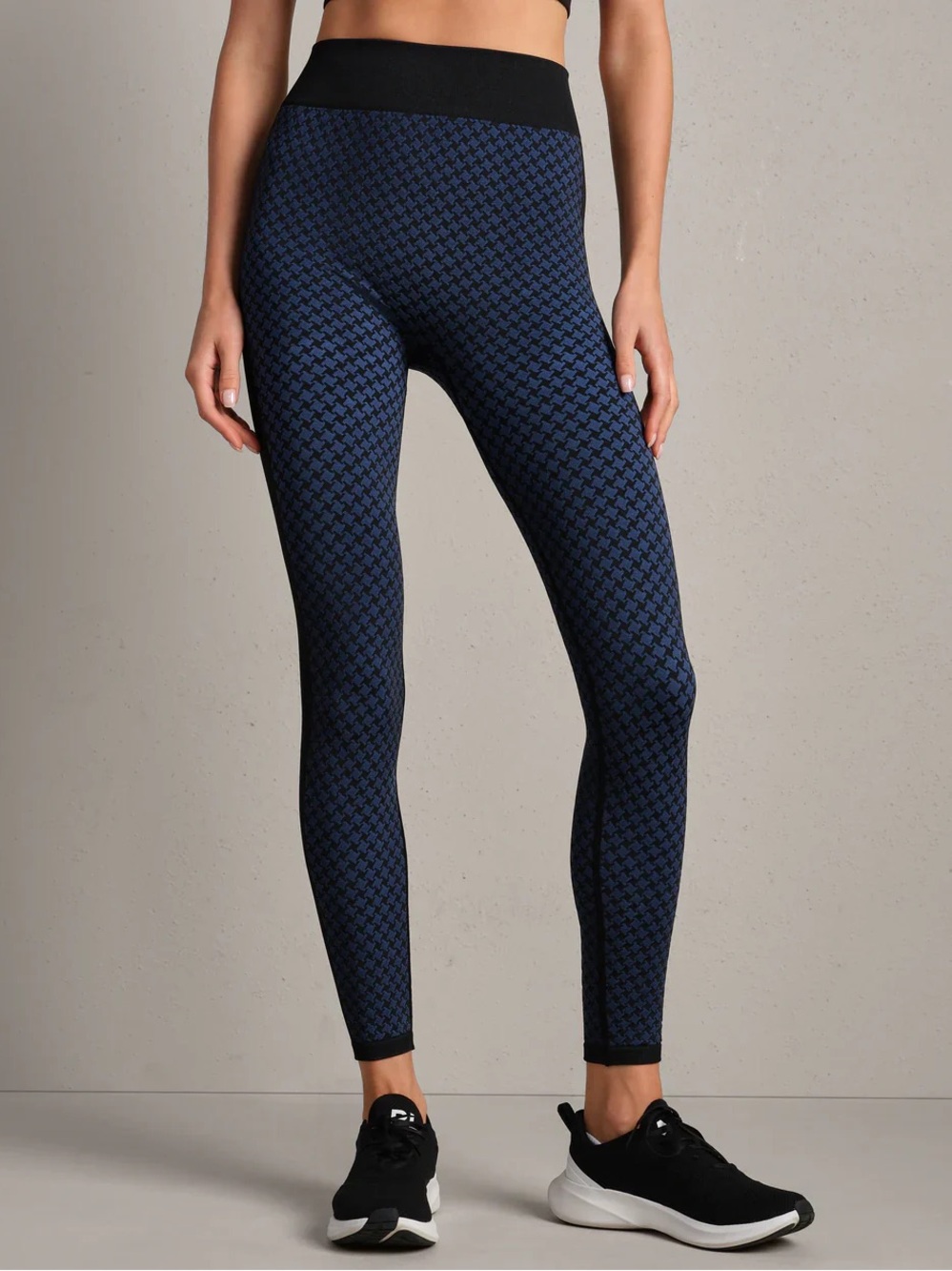 NWOT Rhone Houndstooth Seamless Leggings
